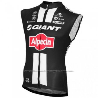 2016 Wind Vest Giant Black and Red